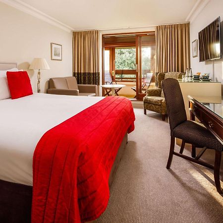 Sunday Box Hill Burford Bridge Hotel Dorking Extérieur photo