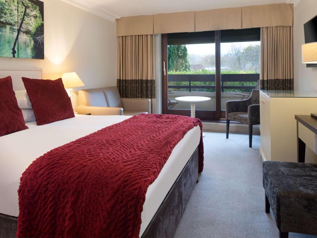 Sunday Box Hill Burford Bridge Hotel Dorking Extérieur photo