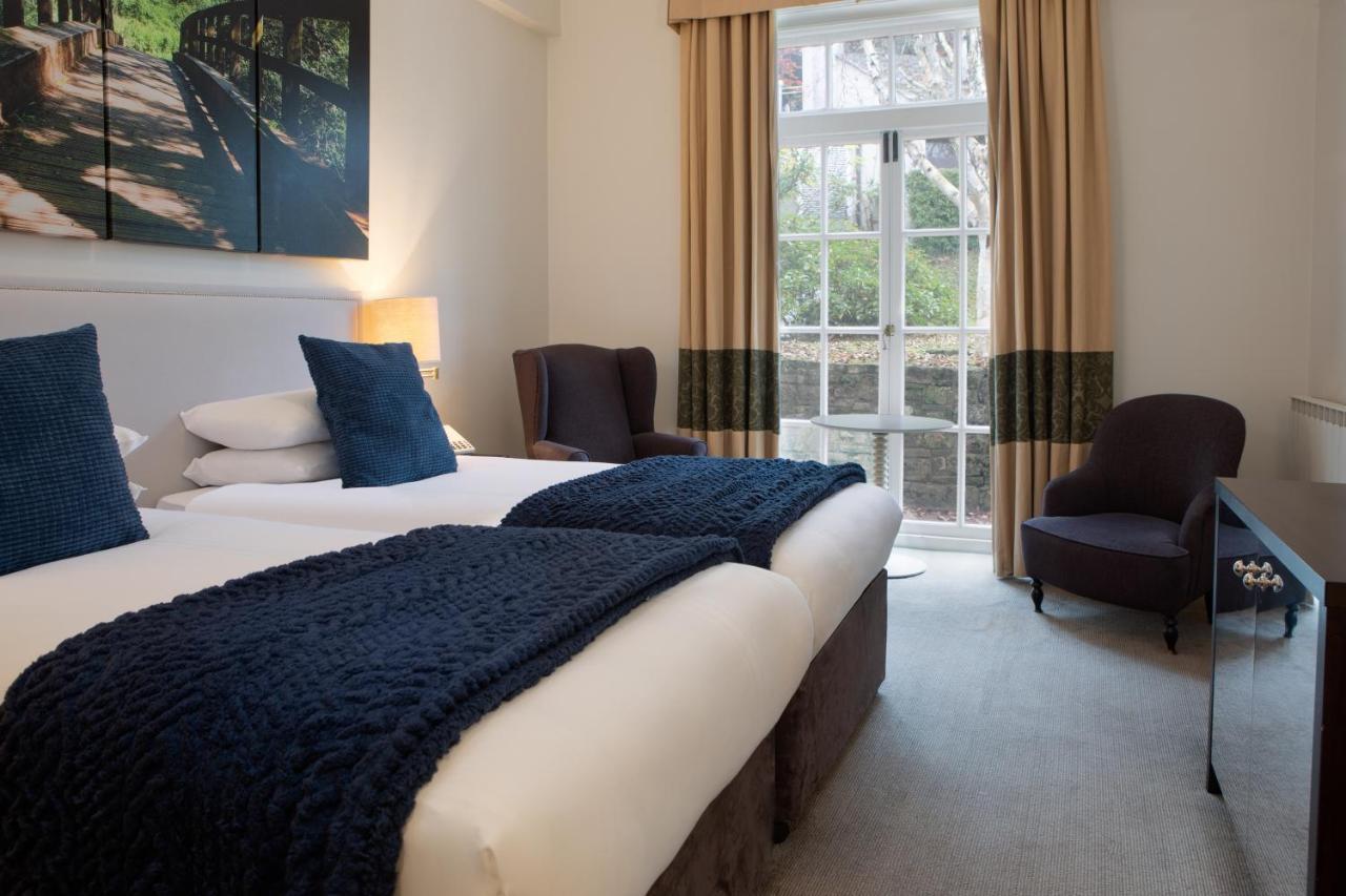 Sunday Box Hill Burford Bridge Hotel Dorking Extérieur photo