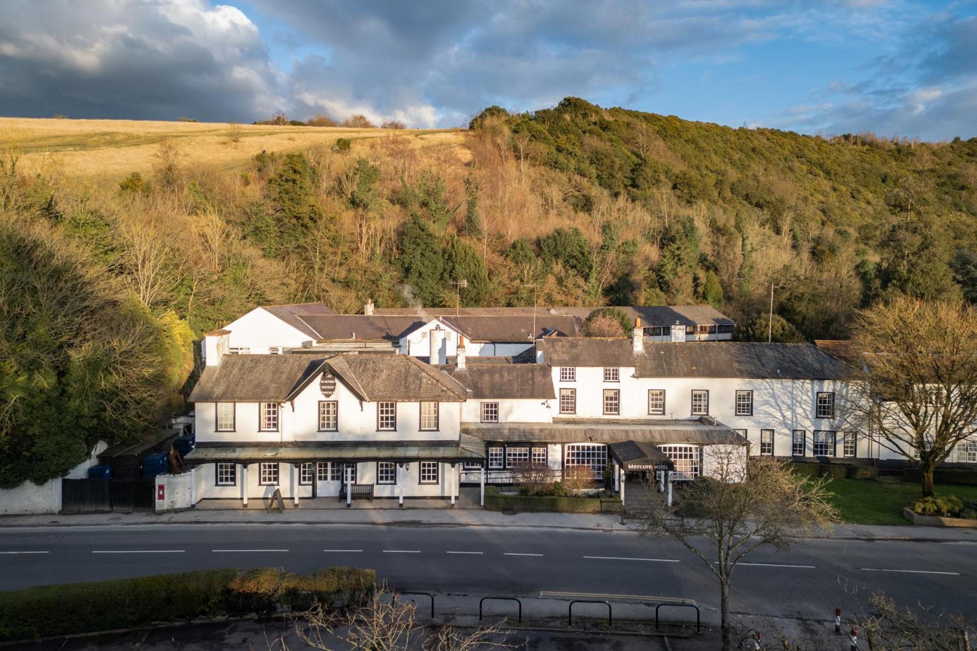 Sunday Box Hill Burford Bridge Hotel Dorking Extérieur photo