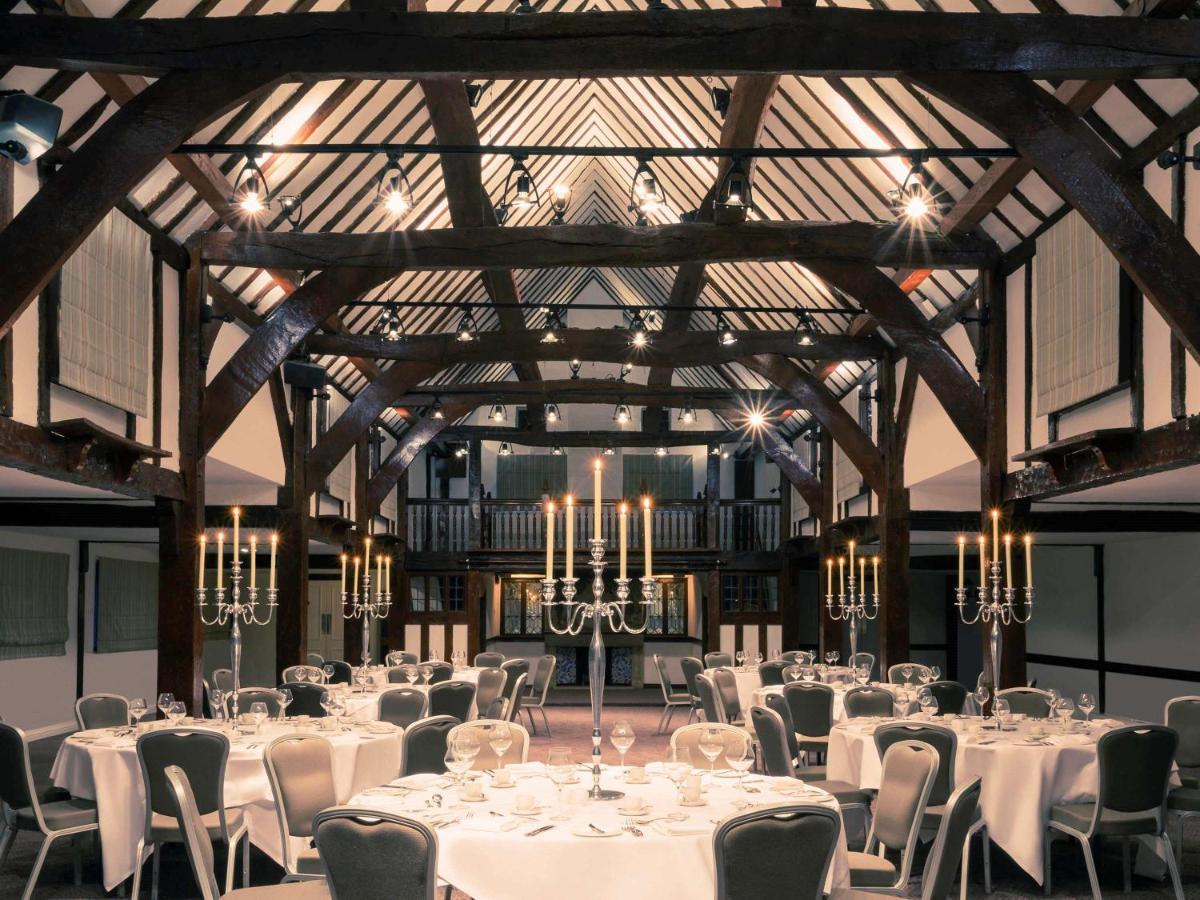 Sunday Box Hill Burford Bridge Hotel Dorking Extérieur photo